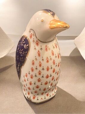Vintage Penguin Figure From The Tapestry Collection Porcelain 24k Gold.